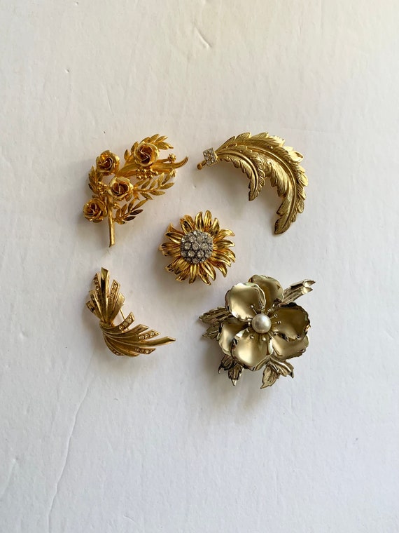 Costume jewelry brooches cheap sale