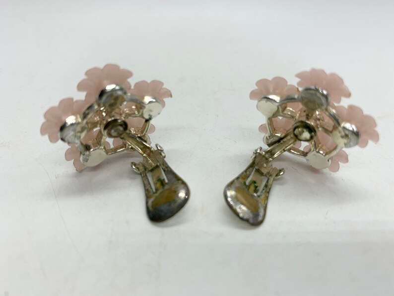 Coro Pink Flower Earrings Clipon Earrings Retro Etsy Canada