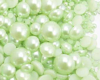 Light green aurora faux pearls beautiful 3-1/2 mm lot of 4800 Light green aurora faux pearls beautiful 3-1/2 mm lot of 4800