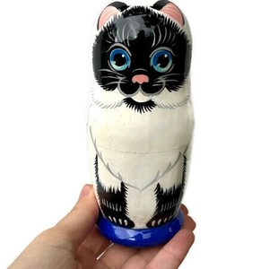 Cats Nesting dolls handmade wooden toy Developing skills toy Blue eyes siamese gifts Cat lovers gift Cat basket Unique toy image 6