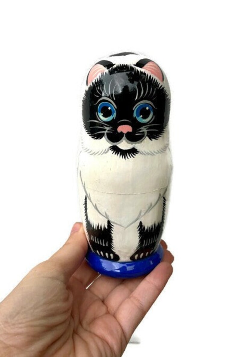 Cats Nesting dolls handmade wooden toy Developing skills toy Blue eyes siamese gifts Cat lovers gift Cat basket Unique toy image 6