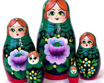 Handmade Green Nesting Dolls: Traditional Wooden Toy Set