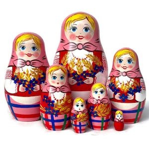 Handgefertigte Rosa Matroschka Puppen Set aus Holz