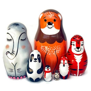 Handmade Safari Animal Nesting Dolls: Wooden Art Decor, 5 Piece Set