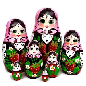 Strawberry Nesting Dolls: Traditional Hand-Painted Matryoshka Set