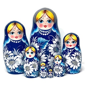 Handmade Christmas Nesting Dolls: Chamomile Babushka, Silver Glitter (7-Piece Set)