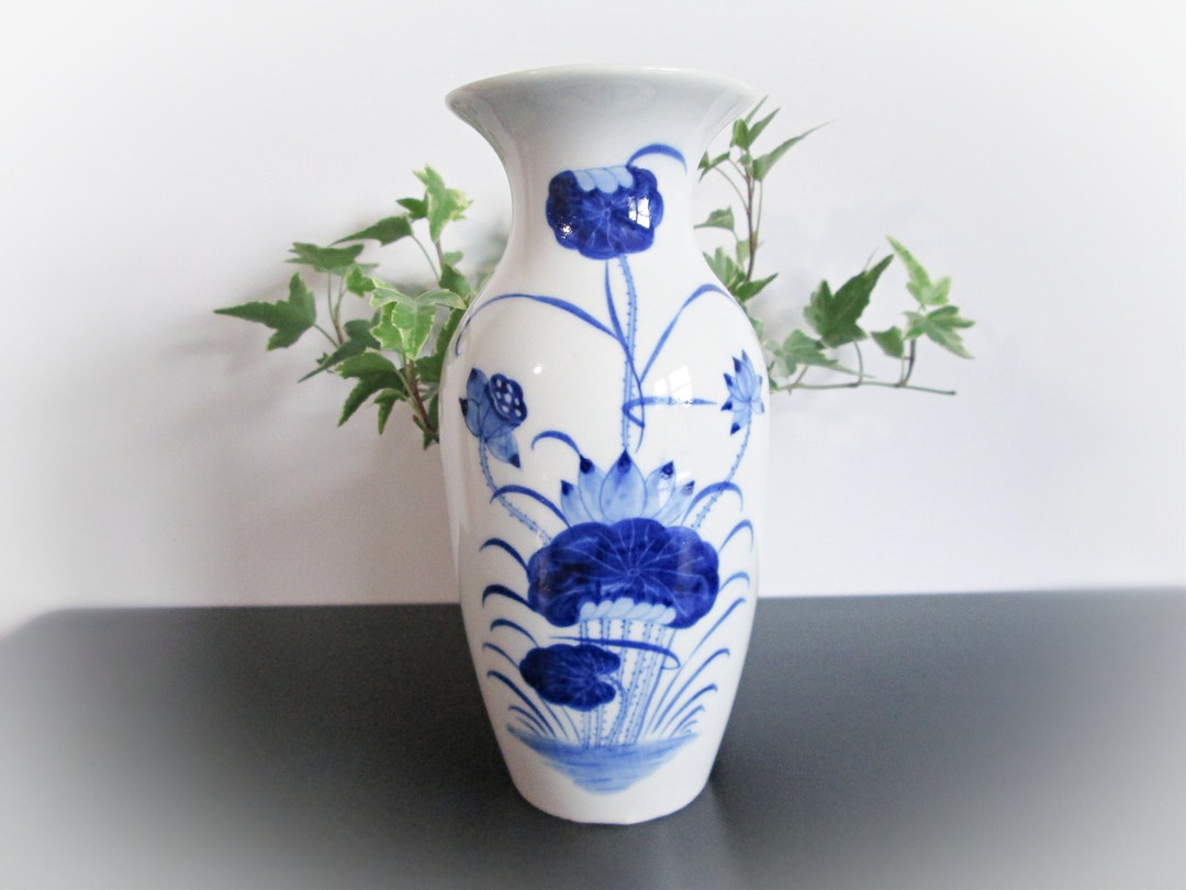 Vintage Blue and White Lotus Vase Made in Thailand 6.75 Tall Etsy