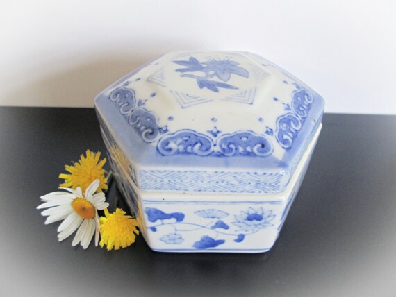 Vintage Chinese Porcelain Lotus Trinket Box - image 1