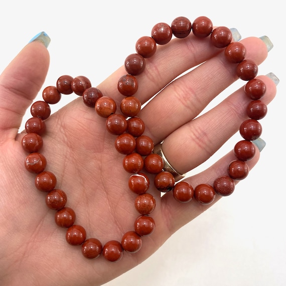 Reiki Crystal Products Red Jasper Bracelet Diamond Cut Crystal Stone  Bracelet 8 mm Beads for Reiki Healing and Crystal Healing Stone Bracelet  (Color : Red) : Amazon.in: Fashion