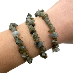 Labradorite Gemstone Bracelet, Labradorite Bracelet, Labradorite Chip Bracelet, GE-27