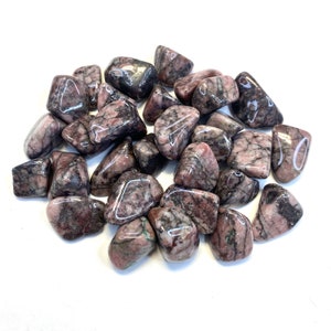 Tumbled Strawberry Quartz, Polished Strawberry Quartz, Natural Strawberry Quartz, Strawberry Quartz Tumble, P-157
