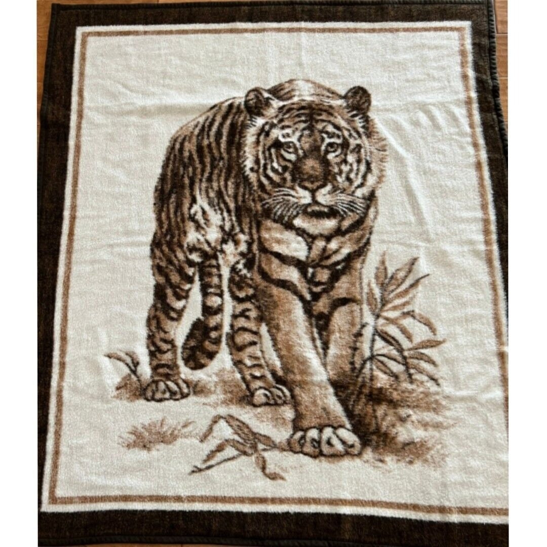 Biederlack tiger deals blanket