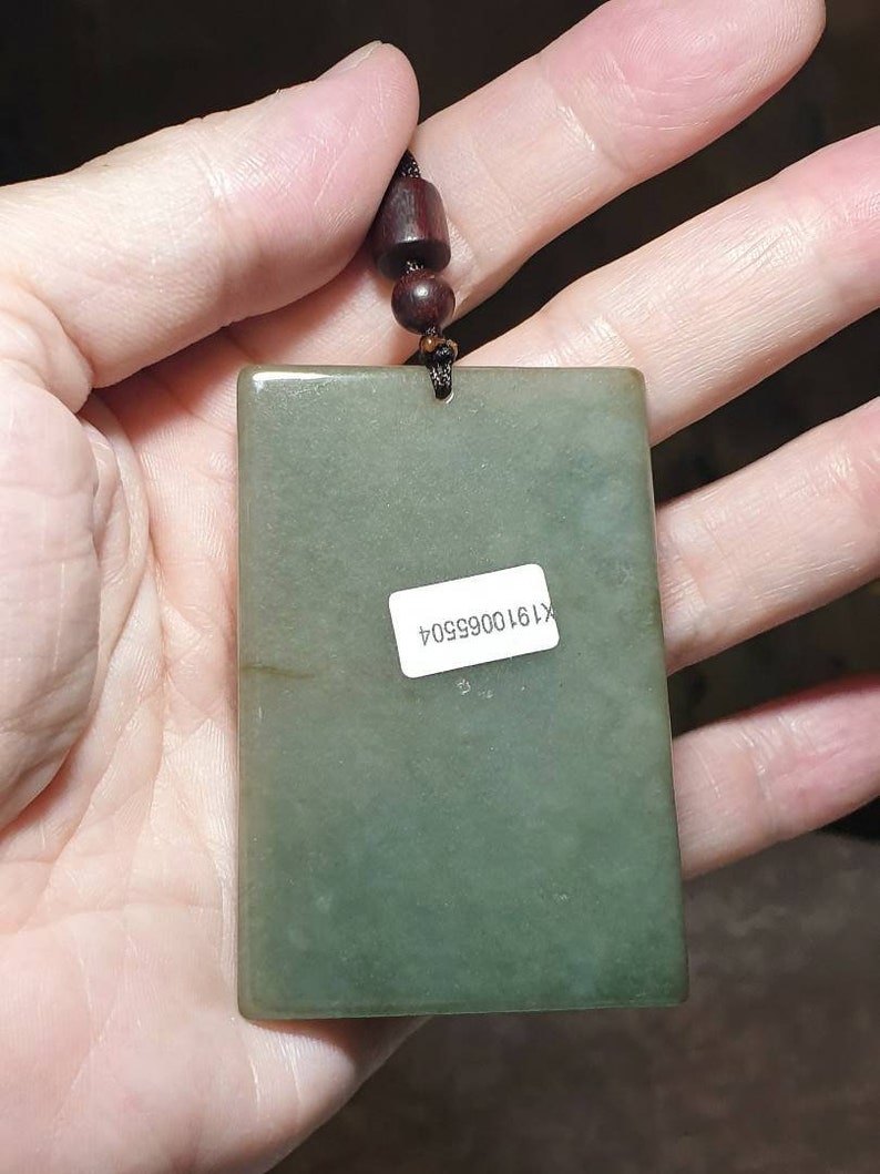 \u5e26\u8bc1\u4e66 Type A Jadeite light green Tiger Jade pendant \u5a01\u9707\u516b\u65b9\u3002 \u7fe1\u7fe0\u6de1\u7eff\u5e9a\u864e\u540a\u5760 Natural crystal with certificate \u864e\u5578\u5c71\u6797