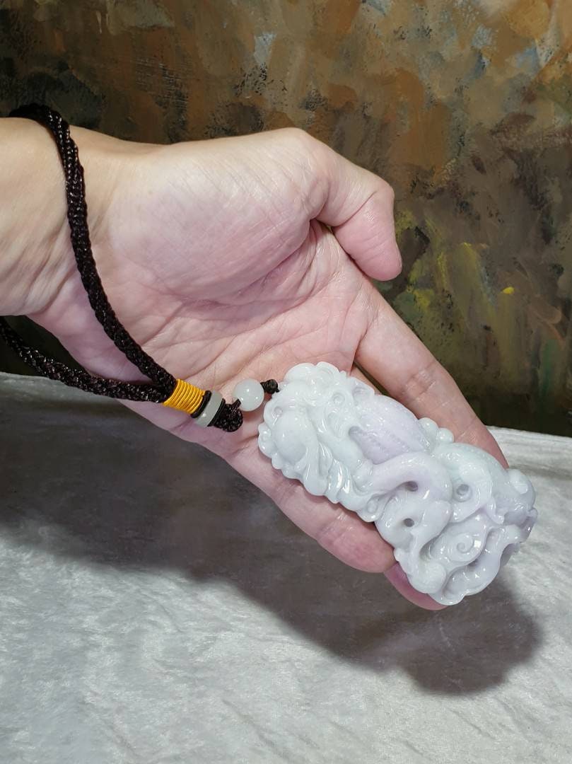 Typ A Jadeit e leicht hellgrünlich Dragon & Peanut vorne und | Etsy