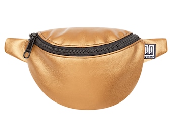 Hand-sewn mini bum bag made of copper-colored faux leather, vegan, ideal for children and adults. Space-saving, robust and versatile!