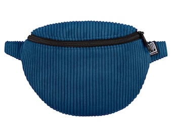 Small blue corduroy bum bag from Berlin: hand-sewn, vegan & ideal for children and adults - space-saving and versatile!