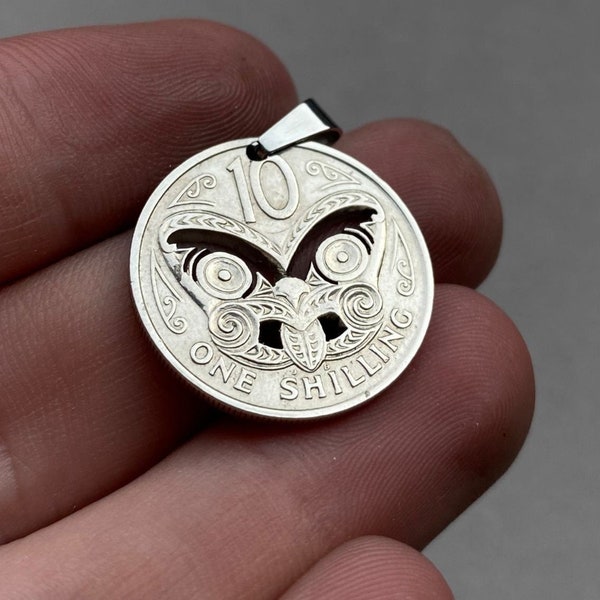 NEW ZELAND Maori Mask Cut Coin, Maori Necklace, Maori pendant, Maori Jewelry, Maori Gift, New Zeland Jewelry, New Zeland Necklace,Maori Gift