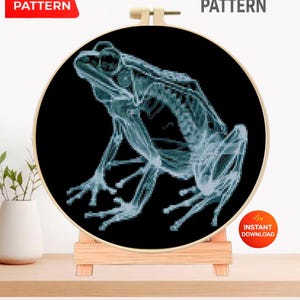 Kreuzstichmuster „Röntgenfrosch“ (PDF), Anatomische Frosch-Stickvorlage, Krötenskelett-Muster, Moderne Blackwork-Stickerei, Sofort-Download