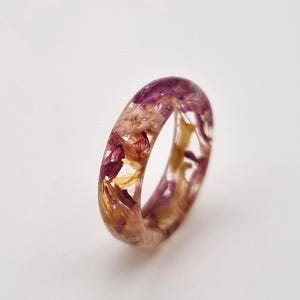 Wedding flower ring, Bridal bouquet keepsake, Wedding flower preservation, Real flower keepsake ring, Bespoke resin jewelry, Wedding gift image 1