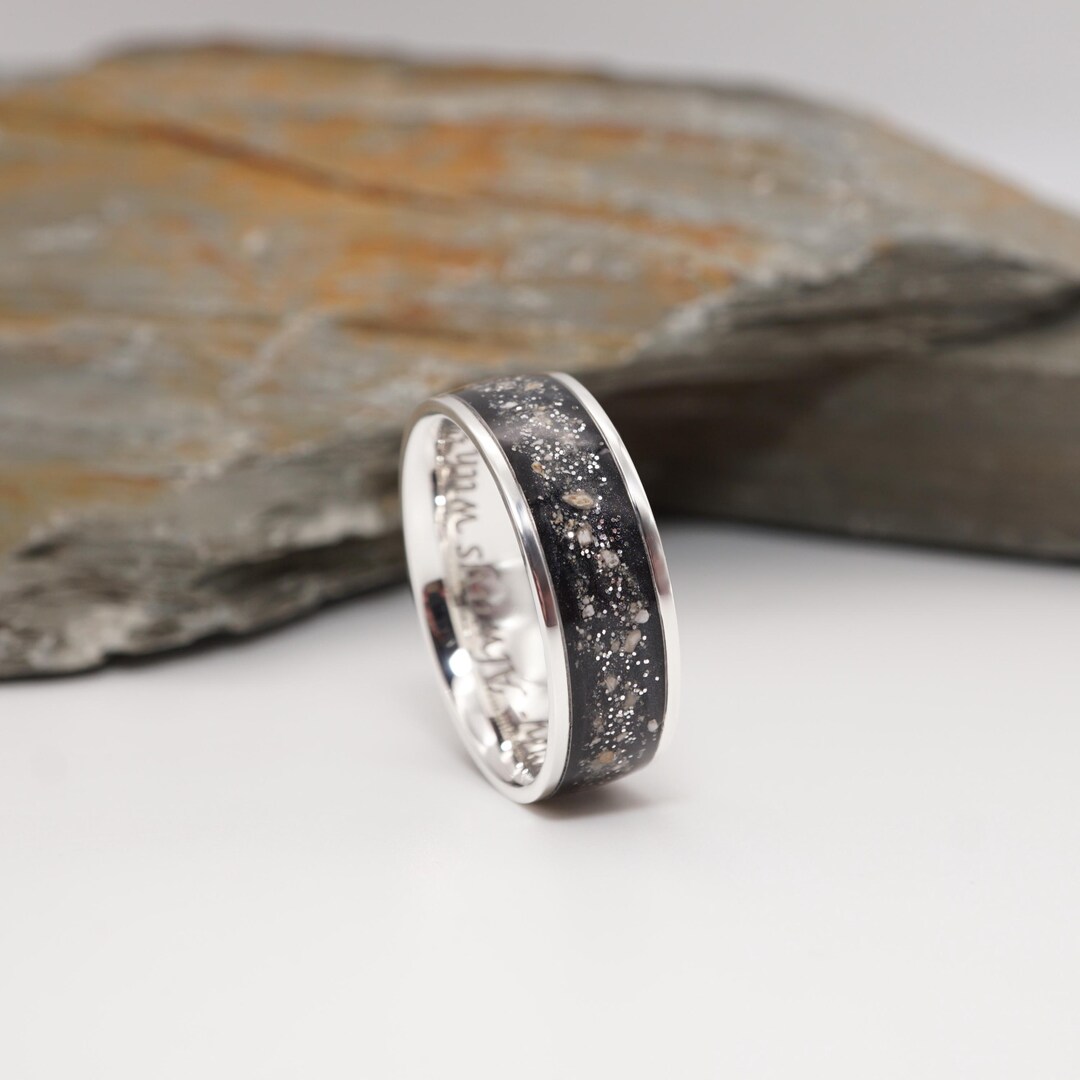 Memorial Ring With Ashes • Sterling Silver Band • Custom Keepsake ...