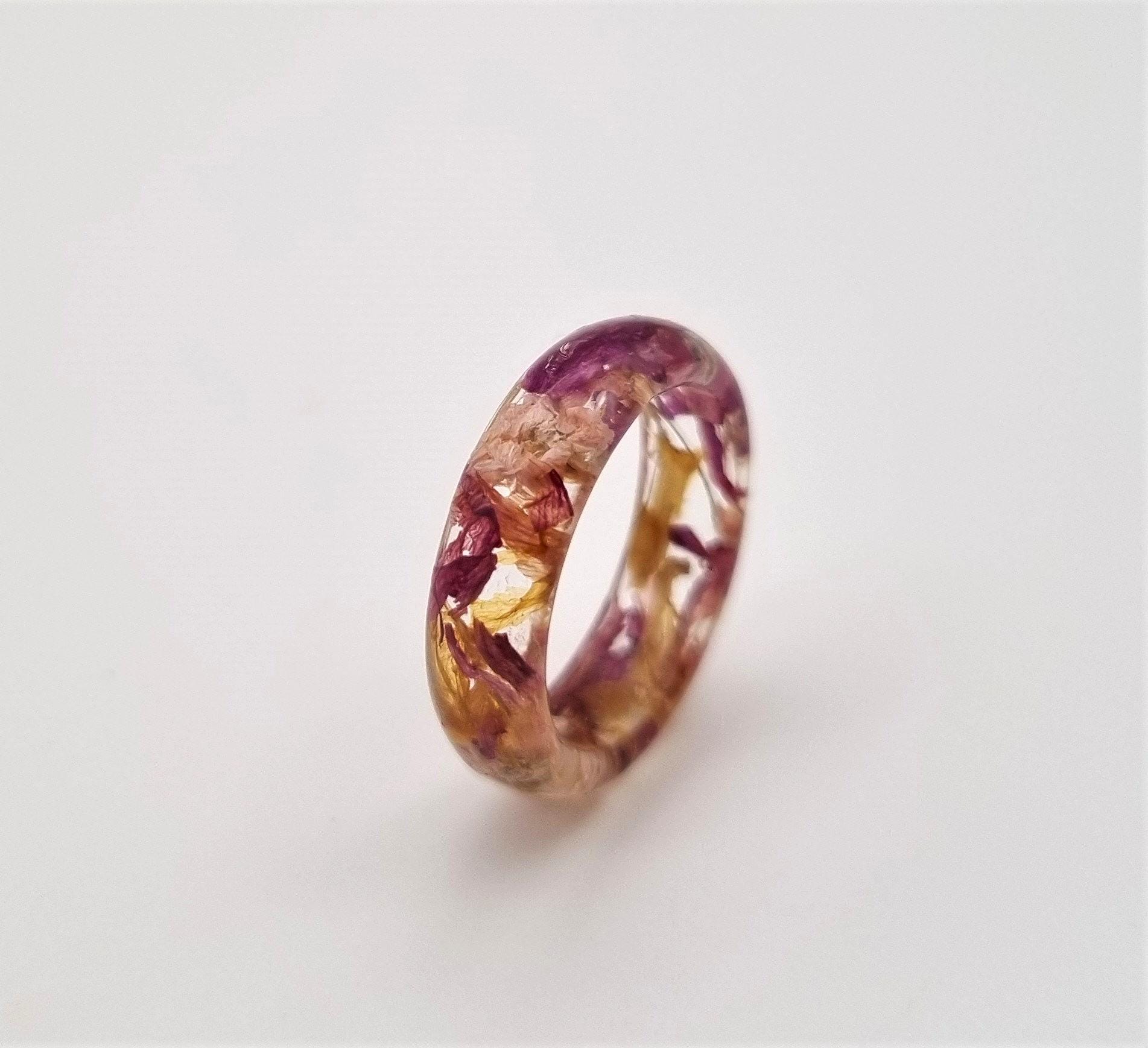 Wedding flower ring, Bridal bouquet keepsake, Wedding flower preservation, Real flower keepsake ring, Bespoke resin jewelry, Wedding gift