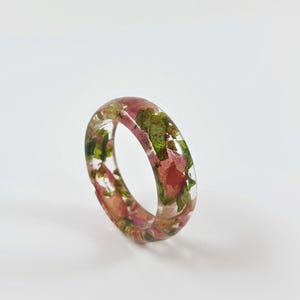 Wedding flower ring, Bridal bouquet keepsake, Wedding flower preservation, Real flower keepsake ring, Bespoke resin jewelry, Wedding gift image 4
