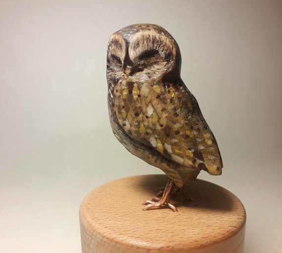 手彫りのフクロウの彫刻、ジュエリーボックス、フクロウの置物 