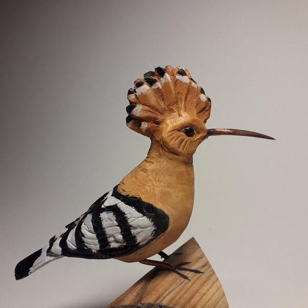 wooden hoopoe, handmade figurine bird sculpture, pre-order statue, animal lovers gift, detalized bird sculpture, bird collectors