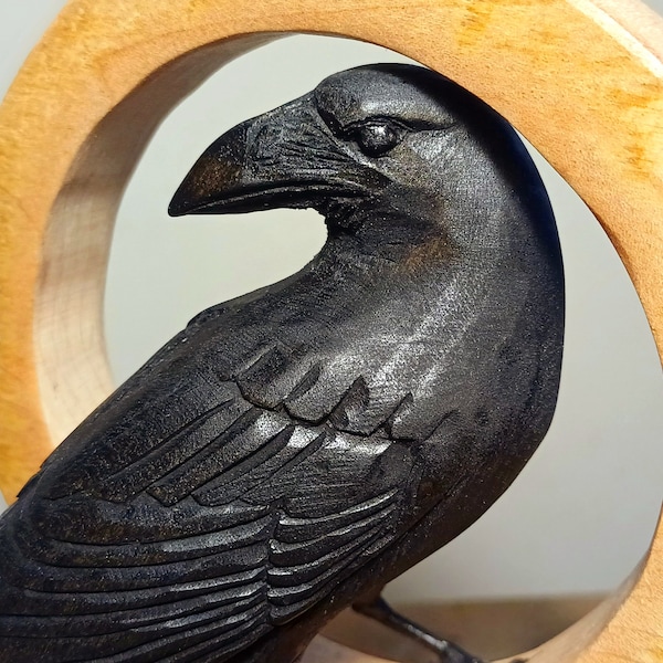 Raven sculpture, detailed crow figure, wooden crow, Raven ornament, handmade crow, crow bird, raven gift for Christmas, animal collection