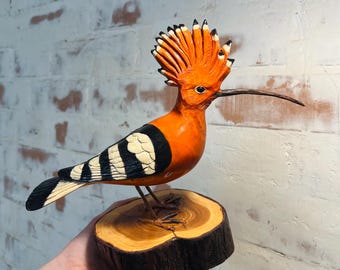 Escultura de abubilla de madera de tamaño natural, especie de ave silvestre hecha a mano, figura detallada de abubilla de madera, decoración de escultura de aves para exteriores