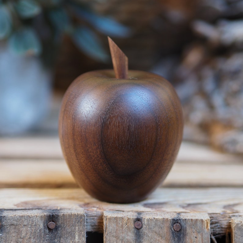 Wooden Apple keepsake. Cremation urn. Keep a token of a loved ones ashes in an attractive, discrete and secure wooden apple. Miniature urn. image 3