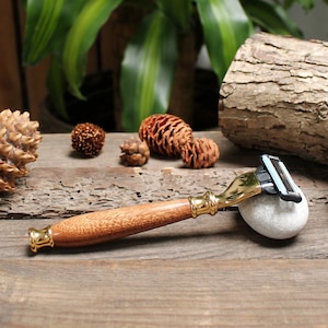 Handmade Sapele Wood Razor Handle: Mach 3 or Fusion