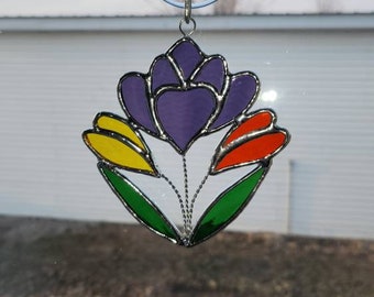 Stained glass crocus, Stained glass spring flower, Crocus sun catcher, Spring flower sun catcher,  spring crocus
