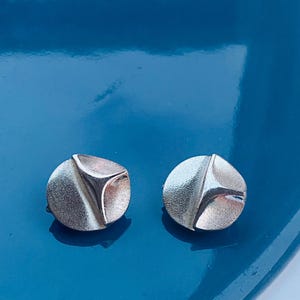 Original piece from 1986/Modernist /a wonderful statement  Lapponia earring  named Triangulum designed by Bjorn Weckström, Made in Finland
