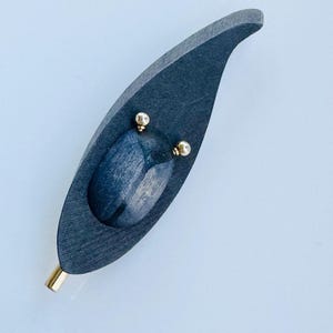 Vintage Aarikka wooden brooch, 1980s, Designer:  Kaija Aarikka