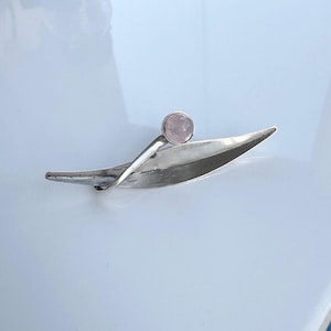 Rare Modernist Elis Kauppi Sterling silver &  amethyst brooch , Kupittaan Kulta Oy, 1960s, Made in Finland