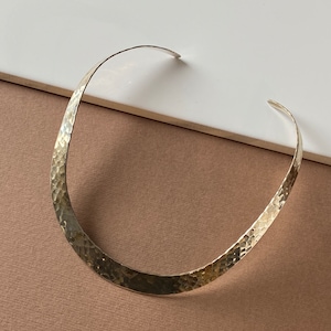 A big Vintage Modernist sterling silver collar by Peter von Post, made in Sweden