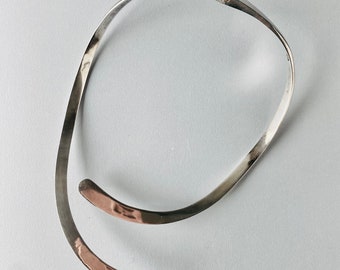 A big mid century modern vintage Modernist sterling silver Choker, made in Mexico