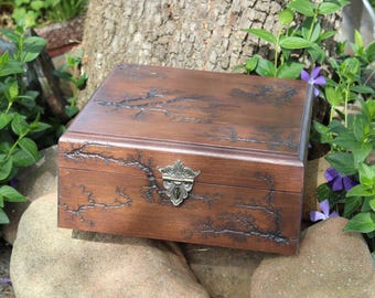 Lichtenberg Figure Wooden Tea Box: Personalized Tea Bag Organizer