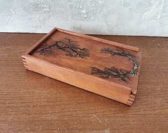 Handmade Wooden Photo Box, Personalized Photo Box with Lichtenberg Burning, Photo Box with Space for USB Flash Drive
