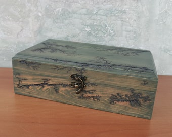 Lichtenberg Figure Wooden Keepsake Box: Rustic Memory Chest