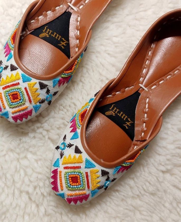 Handmade Women Shoes Women Khussa Embroided Pakistani Khussa -  Sweden