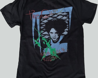 The Cure kiss me kiss me. kiss me