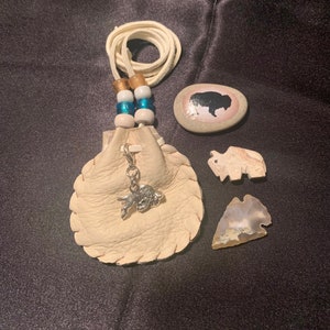 Small Bison Spirit pouch, Sacred White Bison medicine bag, American Buffalo pouch, bison fetish, Buffalo spirit stone, Bison spirit animal