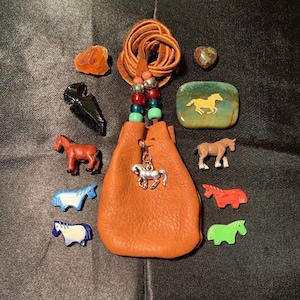 Horse Spirit pouch, Horse medicine bag, horse fetish, horse totem stone, horse figurine, horse spirit animal, animal spirit stone