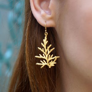 Orecchini con vere foglie di ginepro, gioielli naturali fatti a mano, pendenti organici ispirati alla foresta, regalo per la salute e la resilienza, argento sterling 925