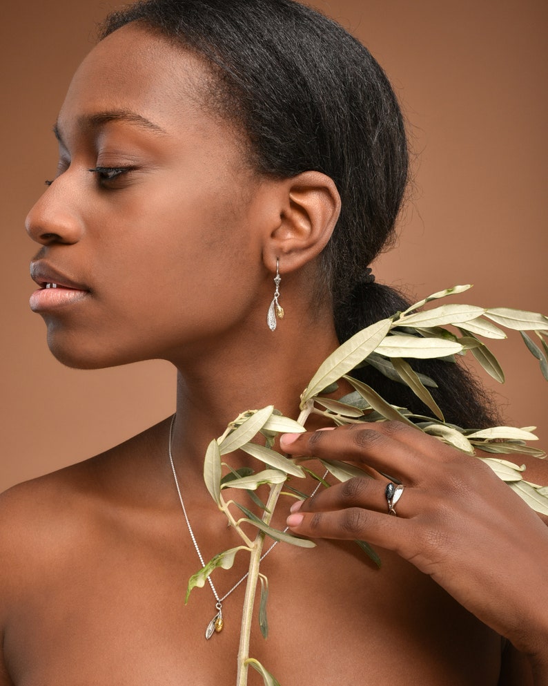 Nature inspired ring Sterling silver Real Olive leaf ring with black fruit. Symbol of peace and protection. Made by Mother Nature Jewelry image 3