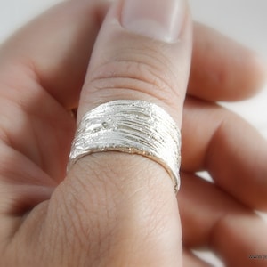 Nature inspired ring Thumb Ring. Bark Wood Wide Band ring for men and women in Sterling Silver 925. by Mother nature Jewelry