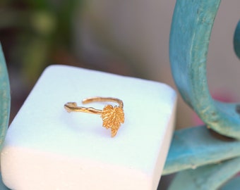 Twig and Vine Leaf solid gold ring. Adjustable or fix White or yellow gold ring 14K-18k-9k by Mother Nature. symbol of life,strength ...