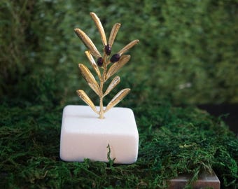 Decorative Olive Tree with Leaves Statue, Handmade Nature-Inspired Centerpiece with Symbolic Meaning, Silver or Oxidized Brass